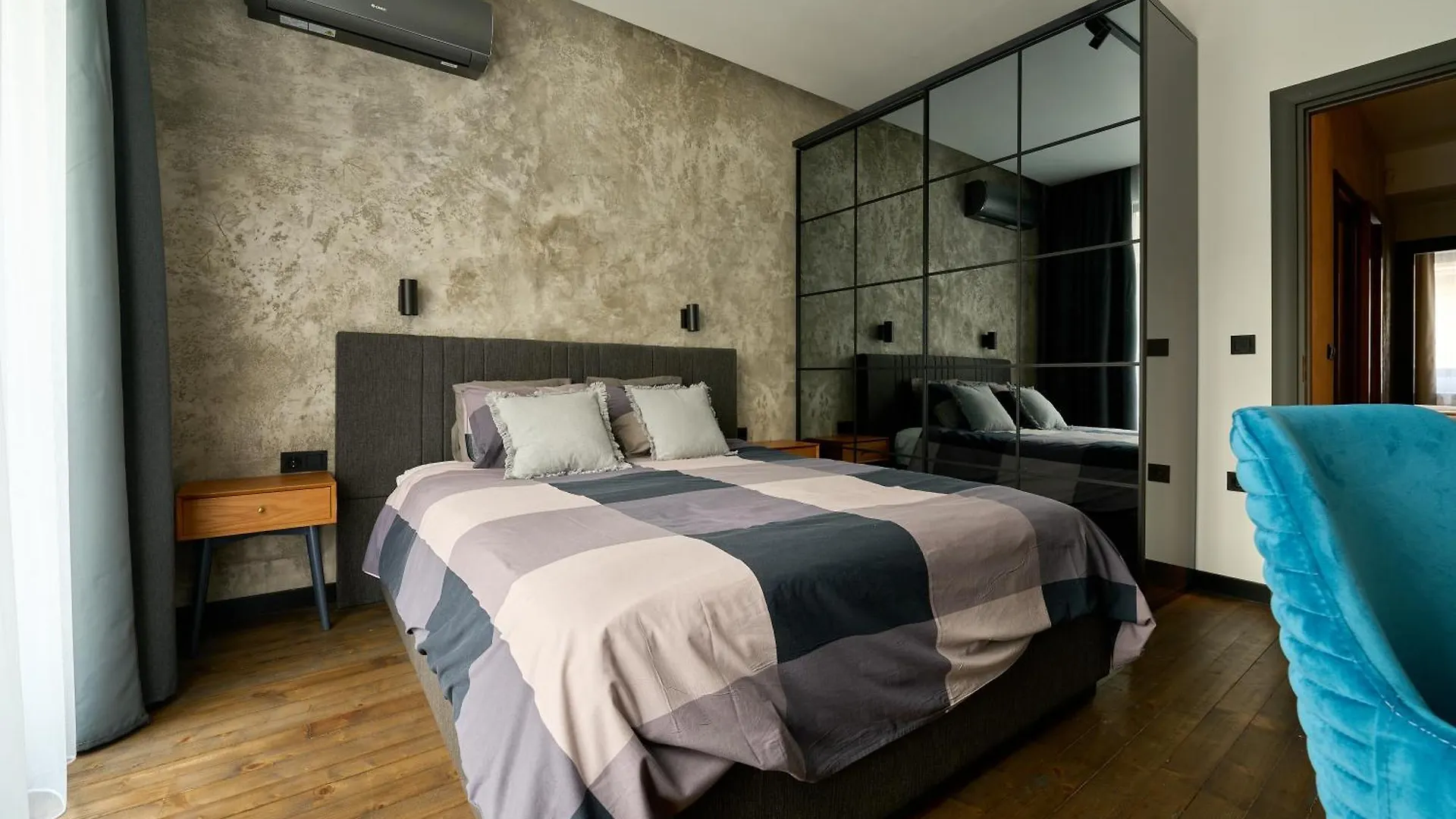 Luxury 2 Bedroom Apartment - Private Garden Sofia Bulgaria