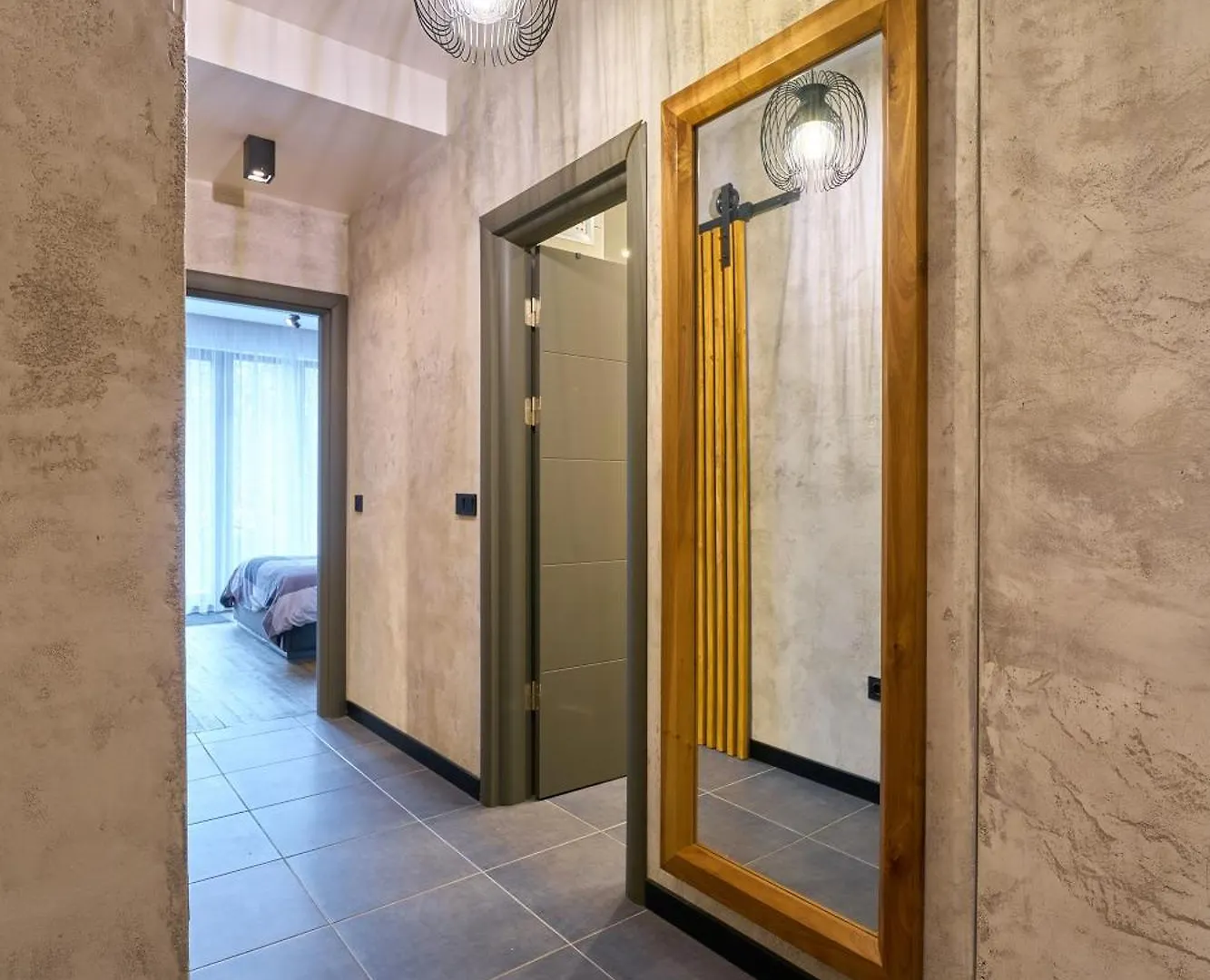 Luxury 2 Bedroom Apartment - Private Garden Sofia