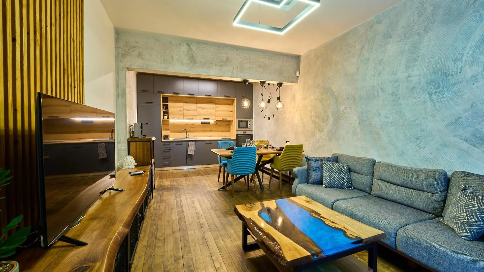 Luxury 2 Bedroom Apartment - Private Garden Sofia