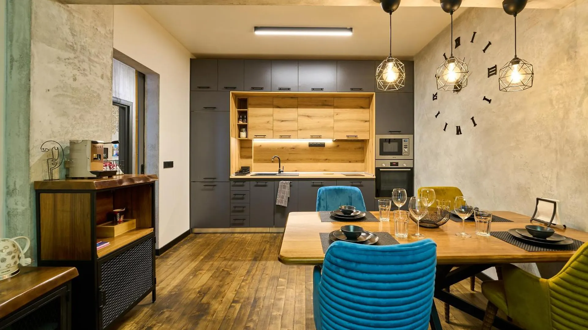 Luxury 2 Bedroom Apartment - Private Garden Sofia